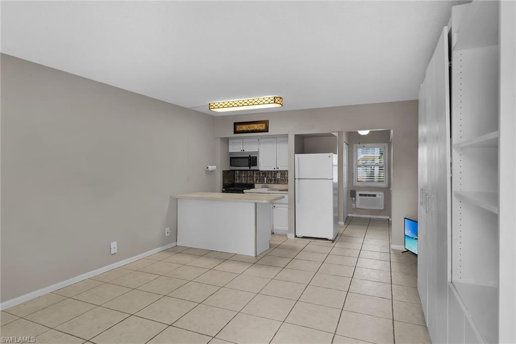 130 Collier Blvd A3 Property Photo 4