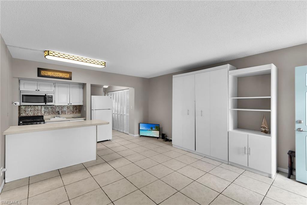 130 Collier Blvd A3 Property Photo 6