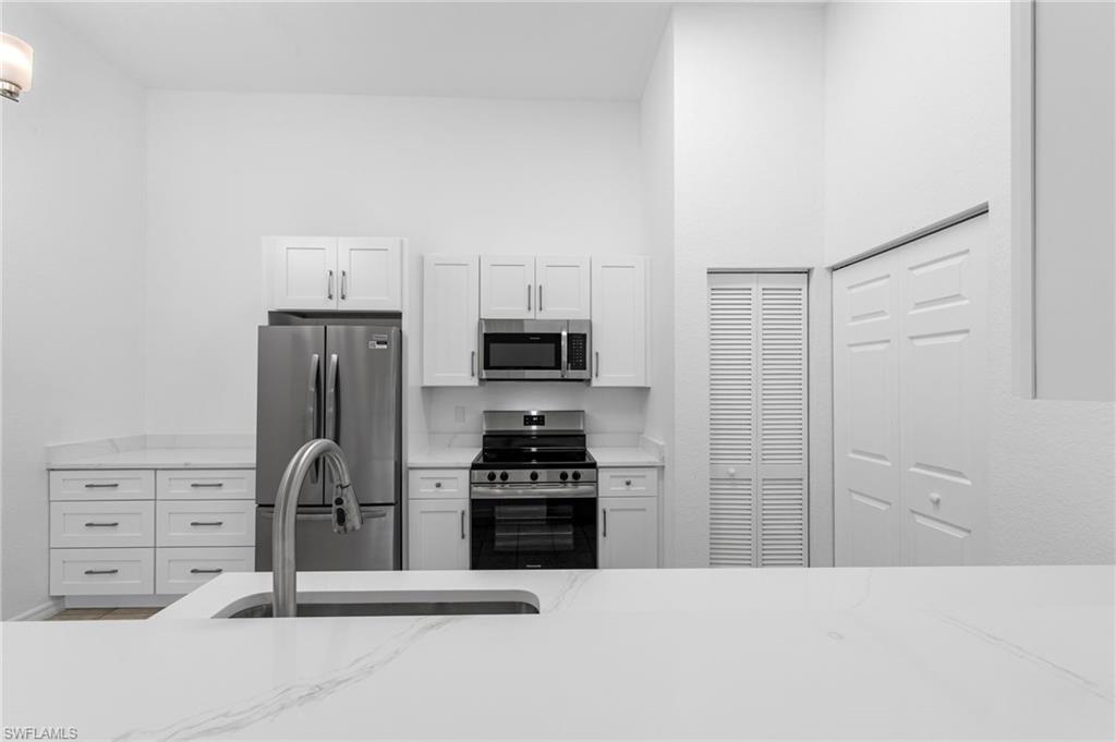 27123 Matheson Ave 206 Property Photo 5