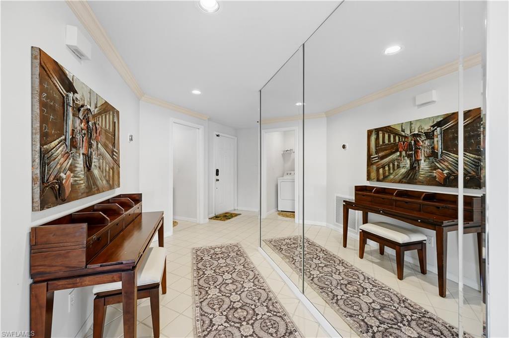 6260 Bellerive Ave 404 Property Photo 11