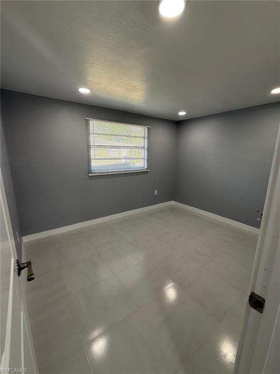 5317 Fleming St Property Photo 6
