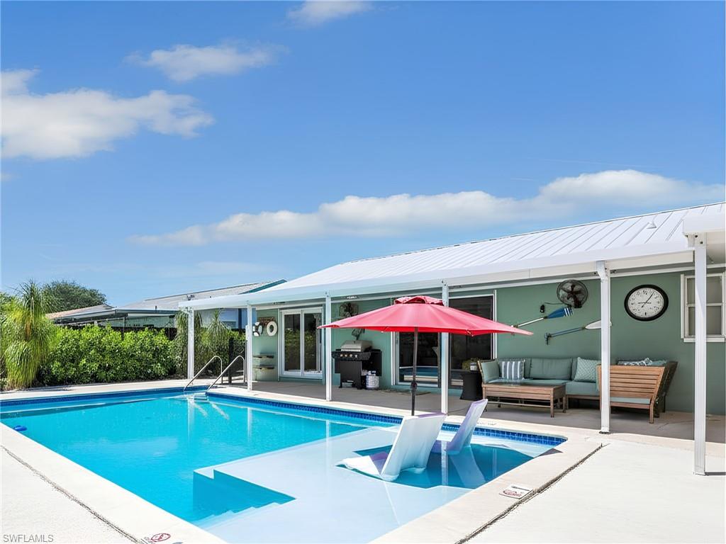 1268 Lake Shore Dr Property Photo 3