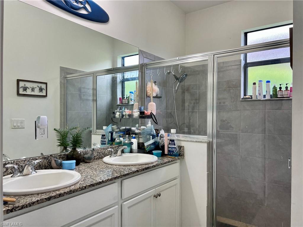 5507 Useppa Dr Property Photo 11
