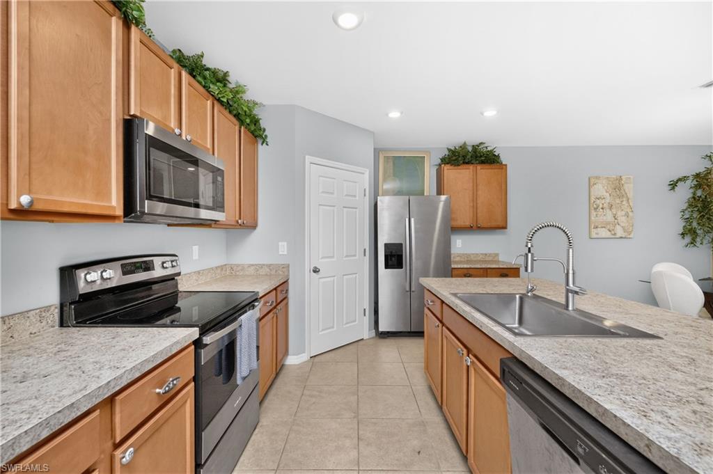 7492 Mikasa Dr Property Photo 15