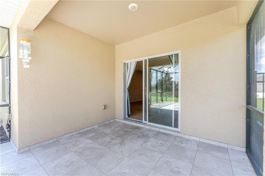 7492 Mikasa Dr Property Photo 40