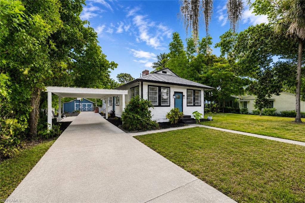 10811 Dean St Property Photo 1