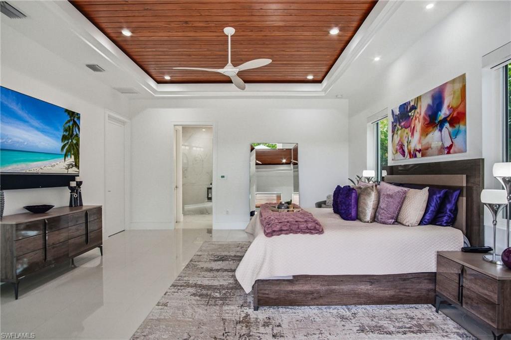 1167 22nd Ave N Property Photo 13