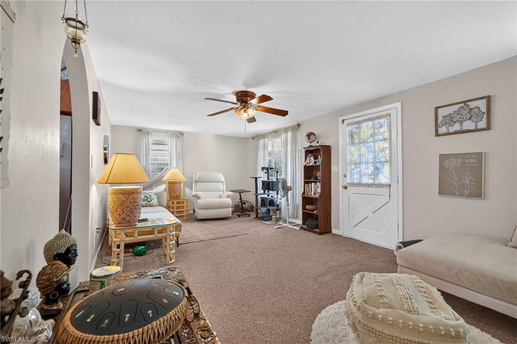 9044 Somerset Ln Property Photo 7