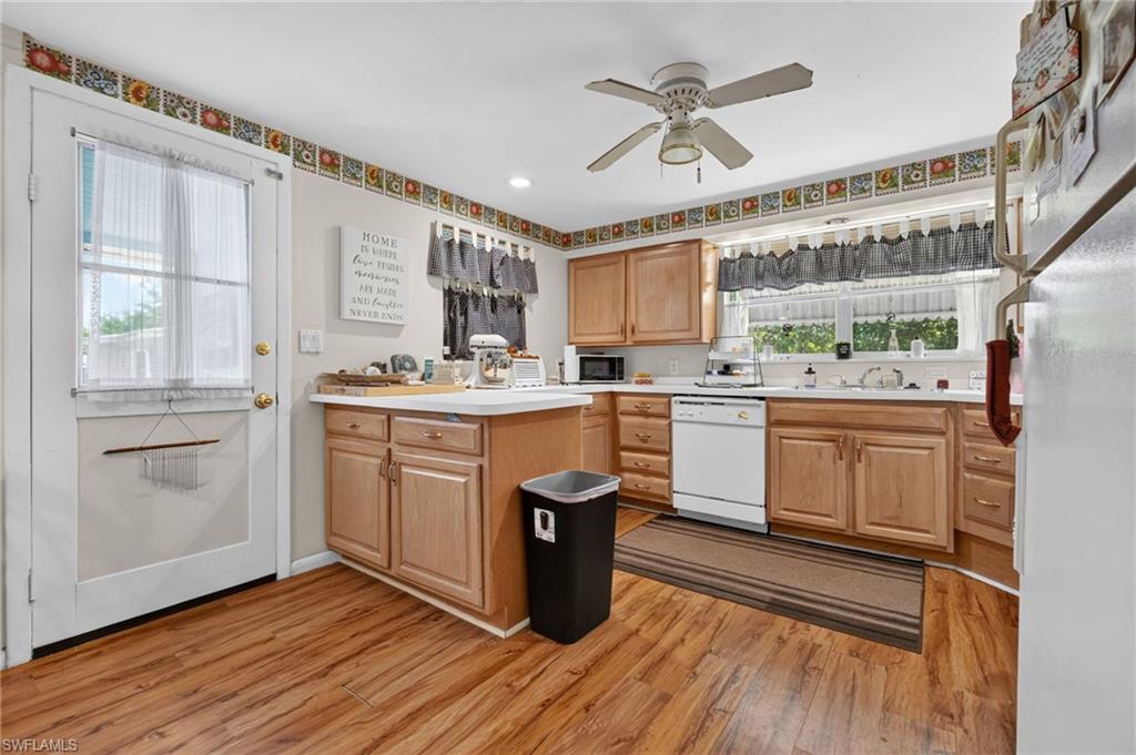 9044 Somerset Ln Property Photo 10
