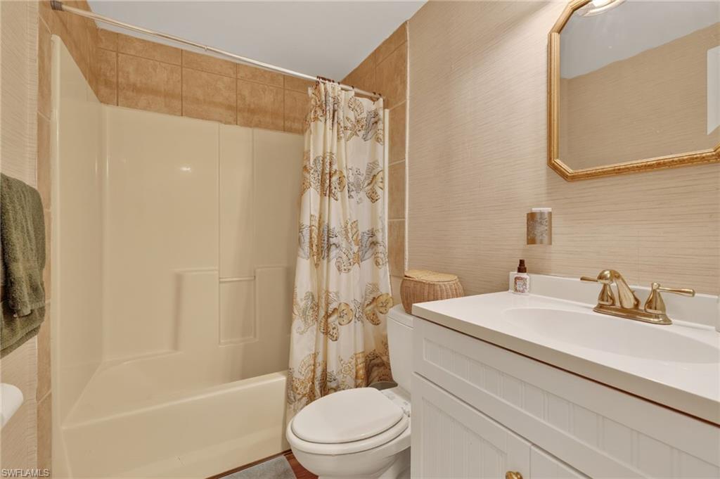 9044 Somerset Ln Property Photo 17