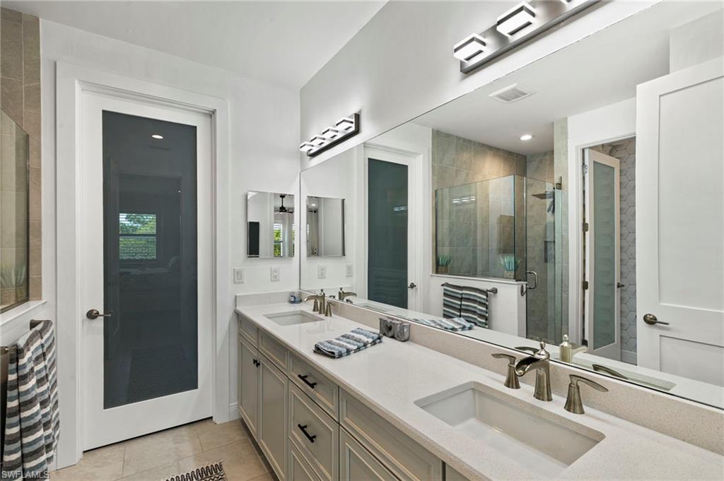2567 Seychelles Dr 207 Property Photo 17