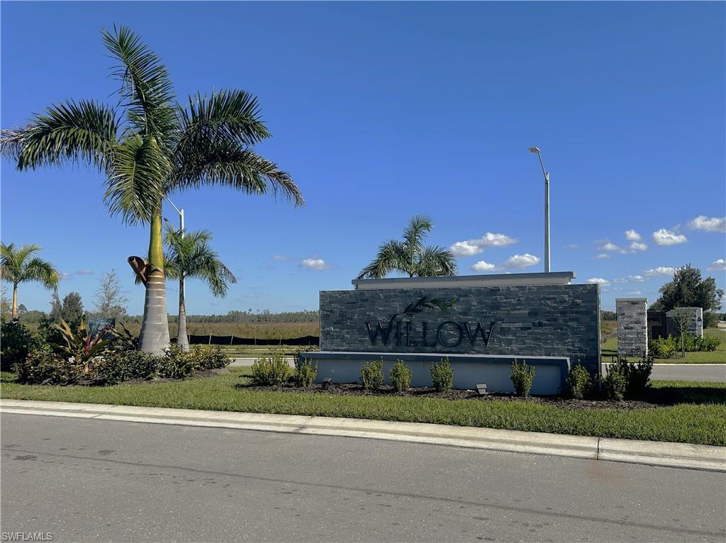 28521 Sweet Meadow Dr Property Photo 4