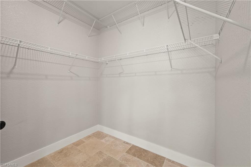 506 32nd Pl Property Photo 25