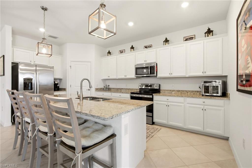 14641 Palamos Cir Property Photo 10
