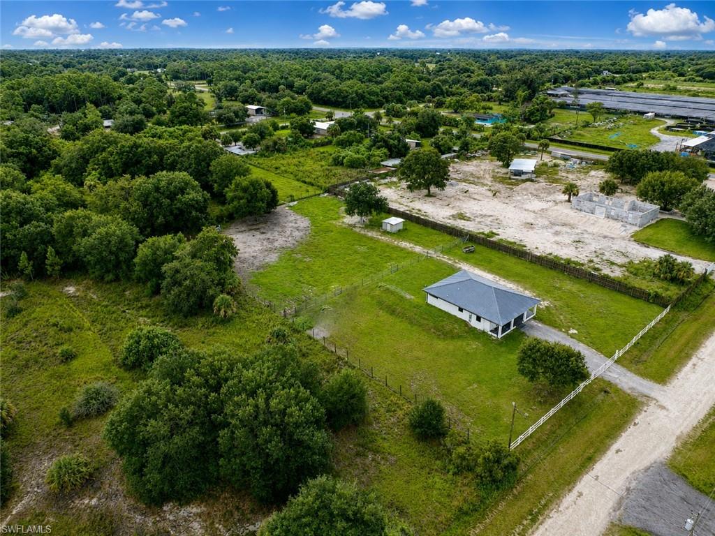525 Granja Ave Property Photo 8