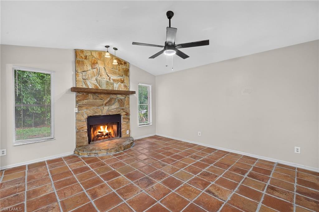 17565 Lee Rd Property Photo 4