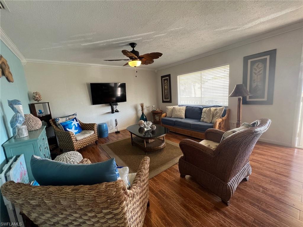 4603 Bayshore Dr F8 Property Photo 3