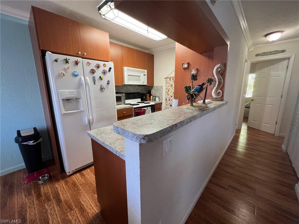 4603 Bayshore Dr F8 Property Photo 6