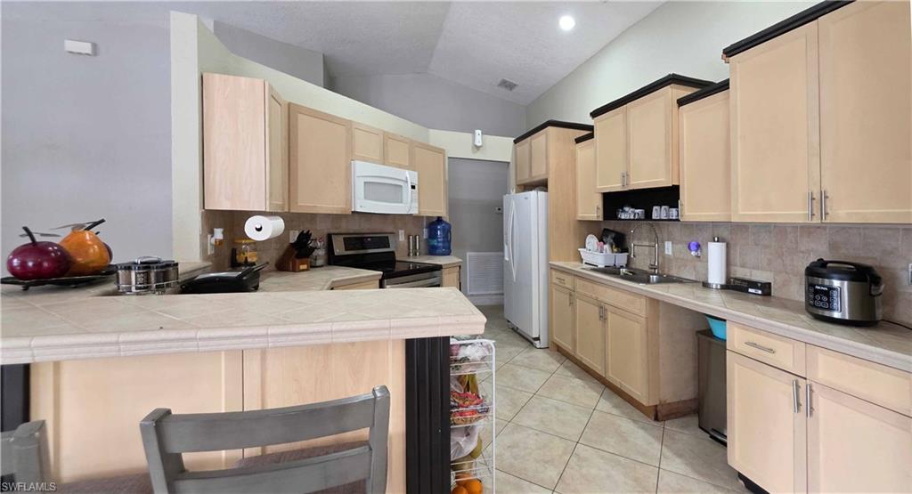 355 Lindero St Property Photo 23