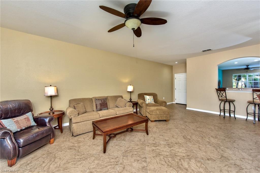 20081 Seagrove St 902 Property Photo 4
