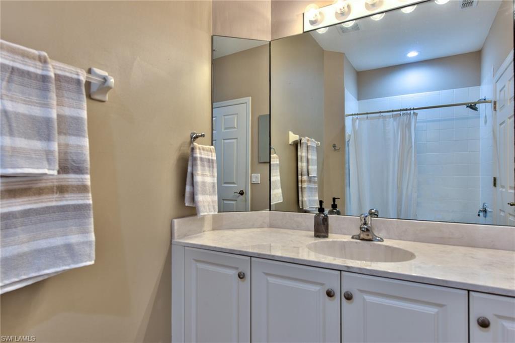 20081 Seagrove St 902 Property Photo 18