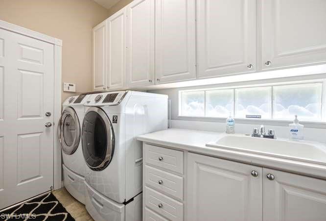 2314 Heydon Cir W Property Photo 32