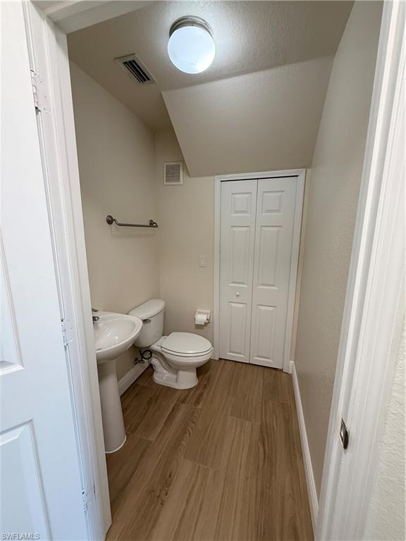 9051 Gervais Cir 1508 Property Photo 5