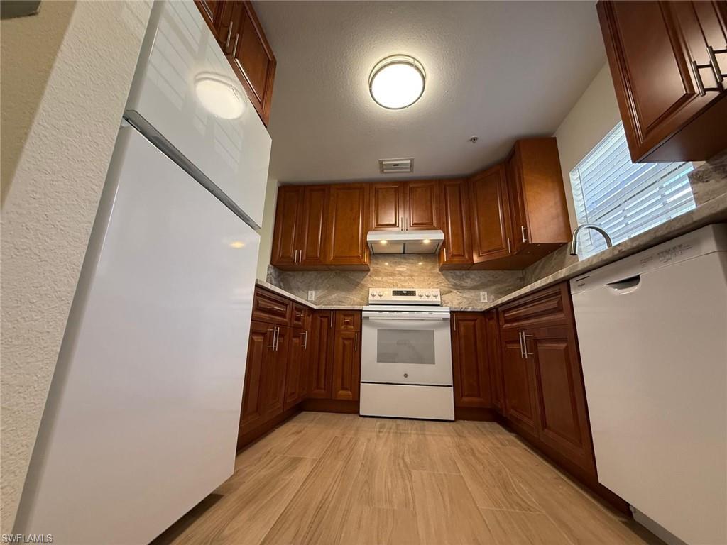 9051 Gervais Cir 1508 Property Photo 10