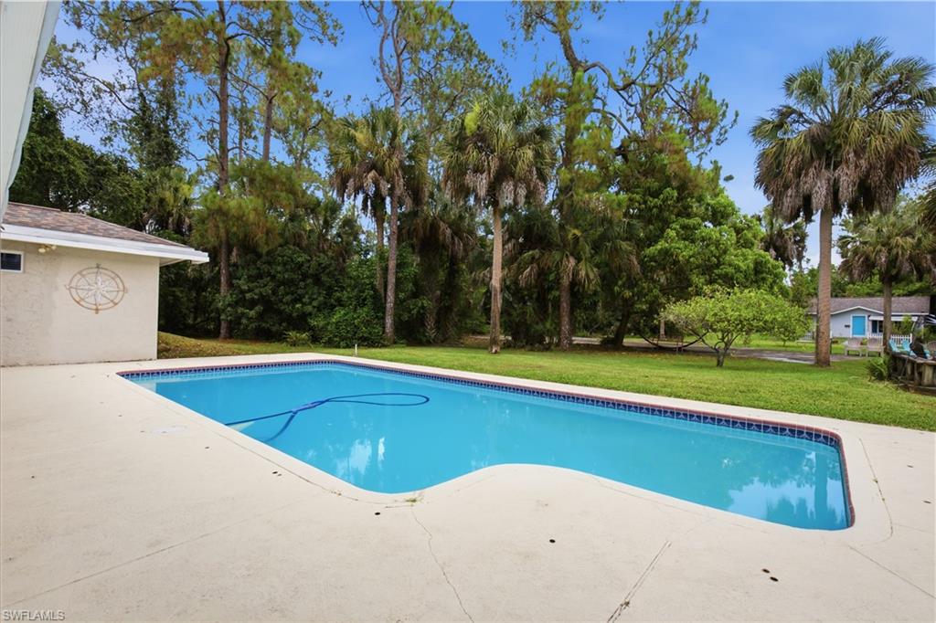 150 Logan Blvd N Property Photo 37