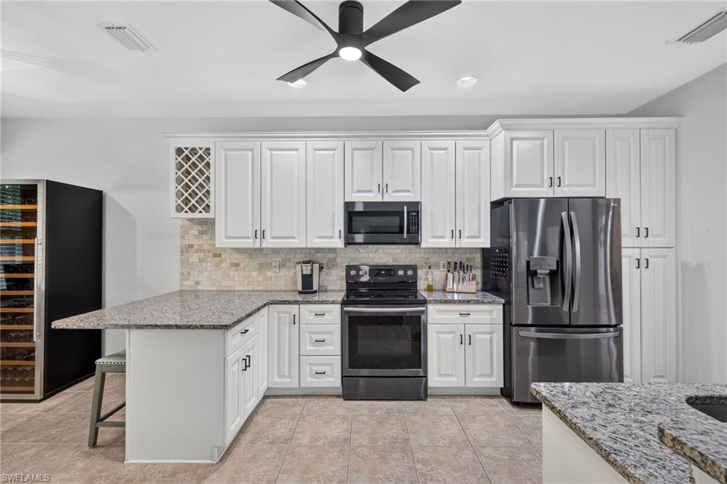 25020 Divot Dr Property Photo 10