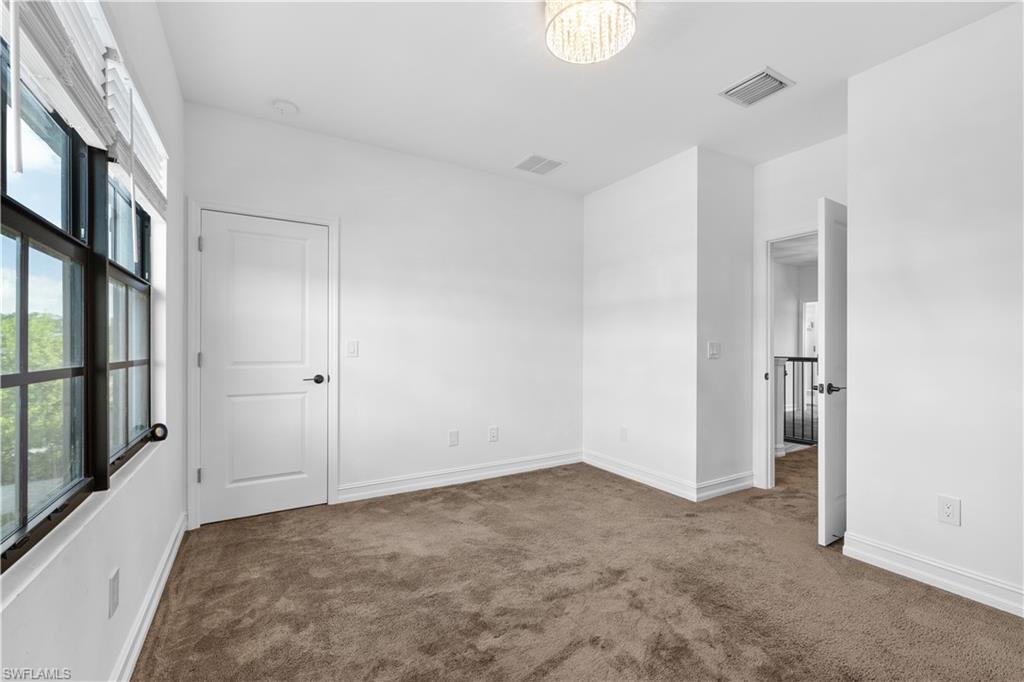7548 Carnegie Way Property Photo 14