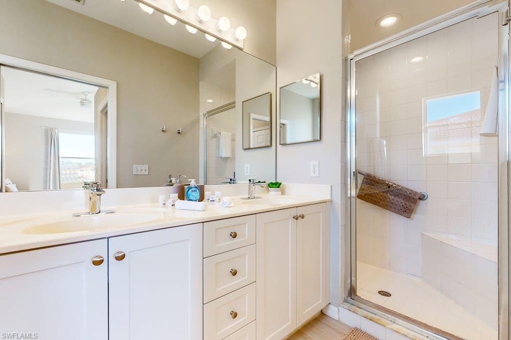 350 Robin Hood Cir 202 Property Photo 15