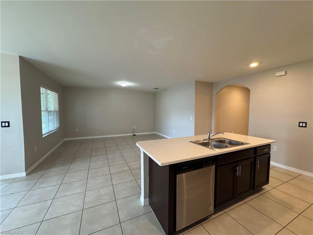 18661 Miami Blvd Property Photo 7