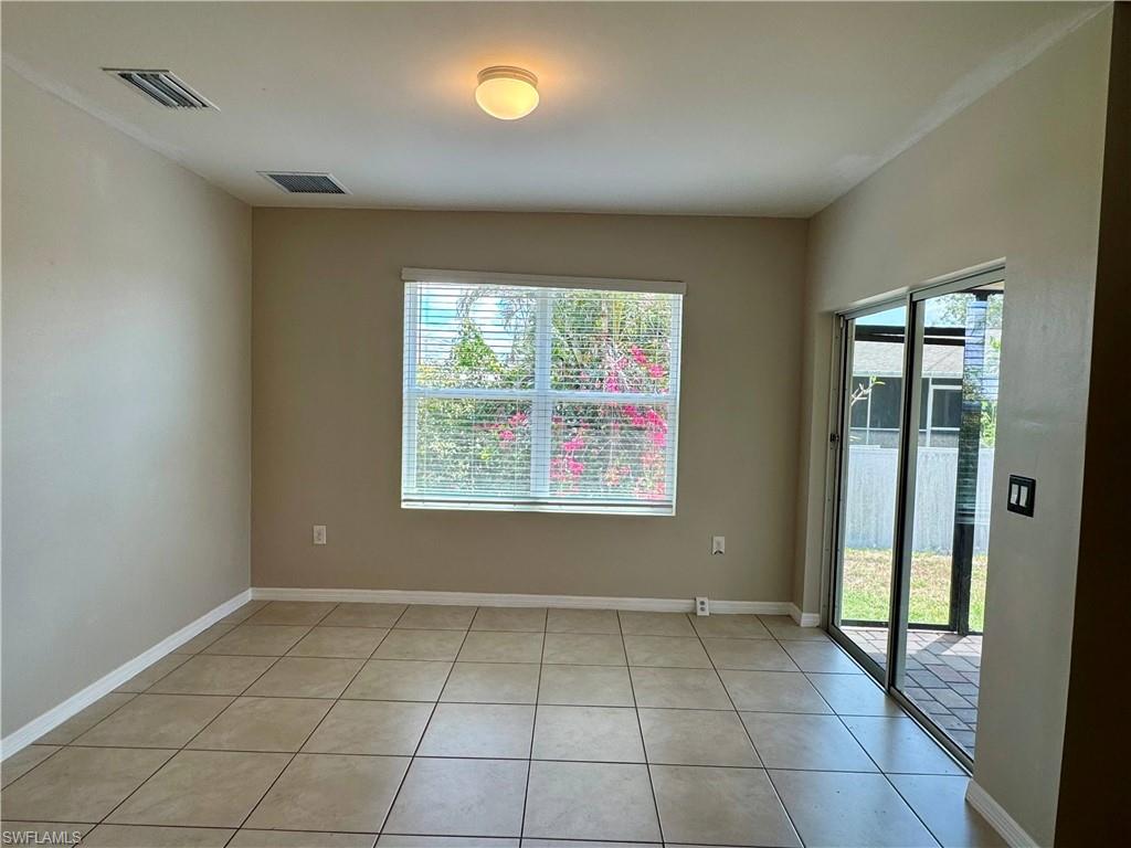 18661 Miami Blvd Property Photo 12