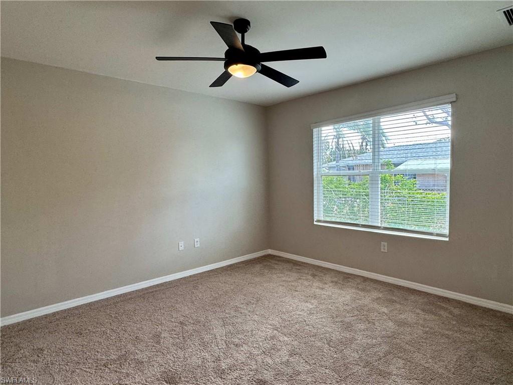 18661 Miami Blvd Property Photo 16