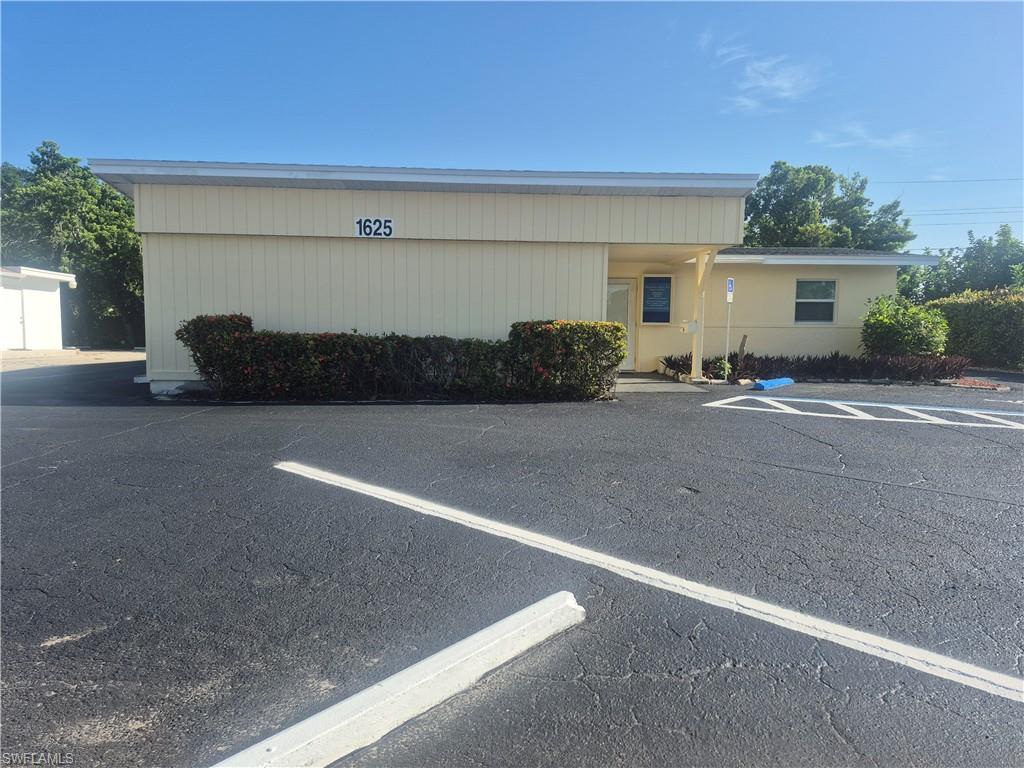 1625 Colonial Blvd Property Photo 2