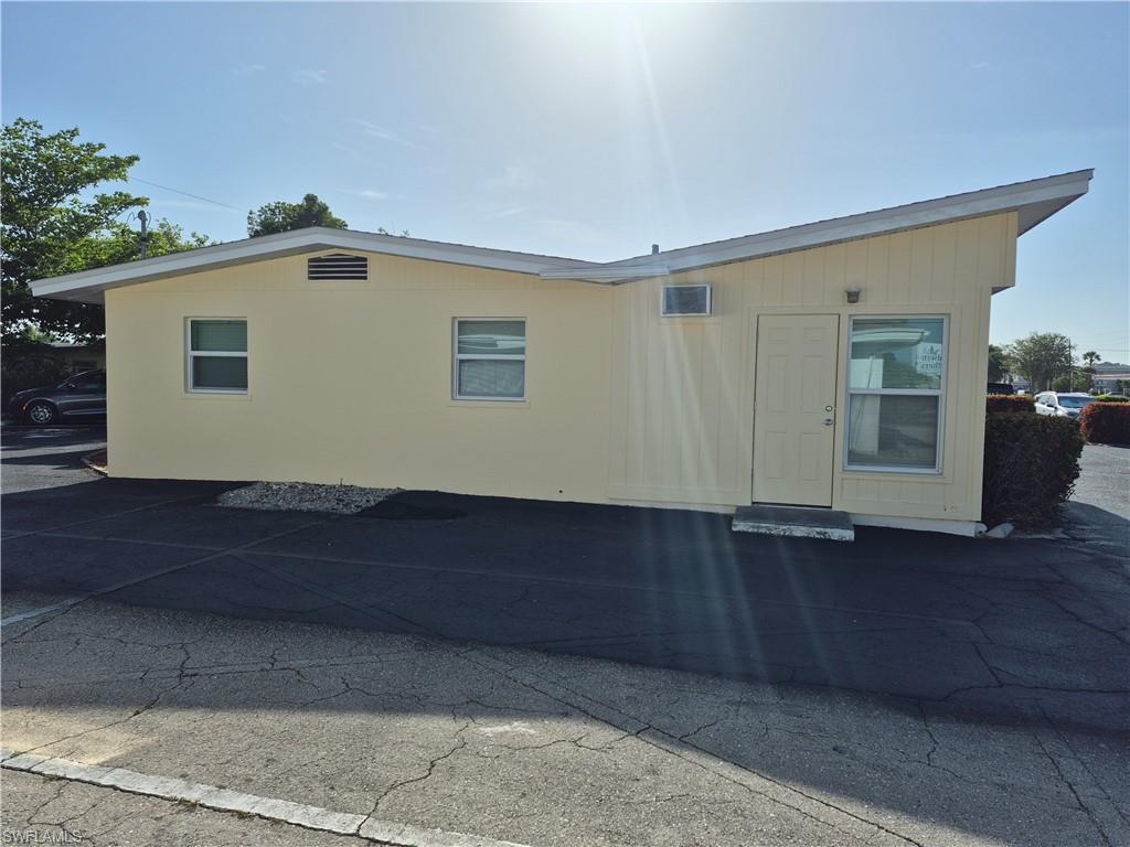 1625 Colonial Blvd Property Photo 6