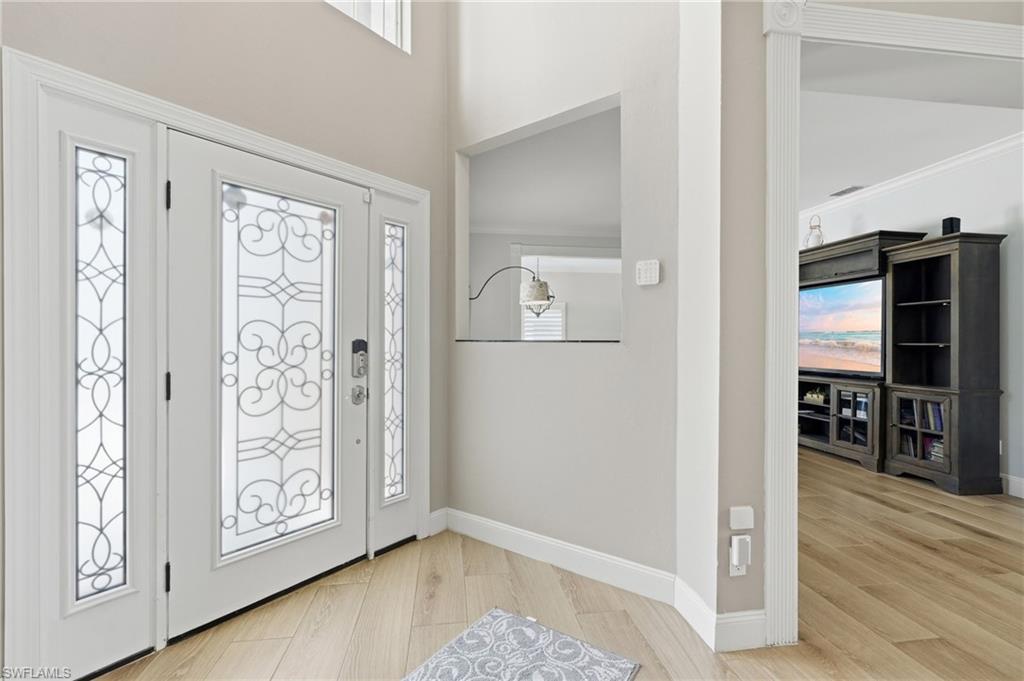 308 Wentworth Ct Property Photo 3