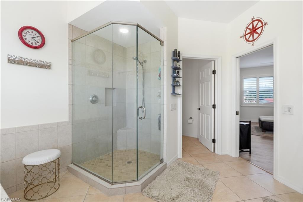 308 Wentworth Ct Property Photo 24
