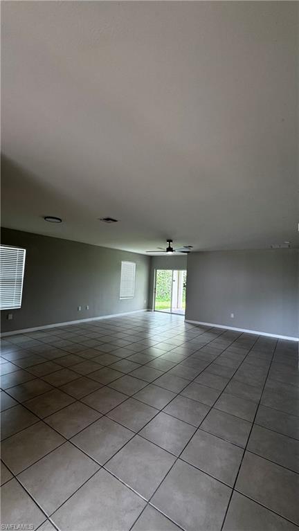 2913 65th St W Property Photo 6