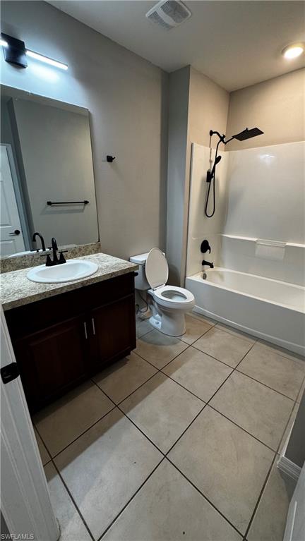 2913 65th St W Property Photo 17