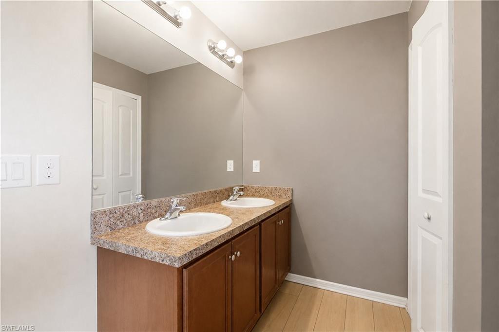 10365 Canal Brook Ln Property Photo 19