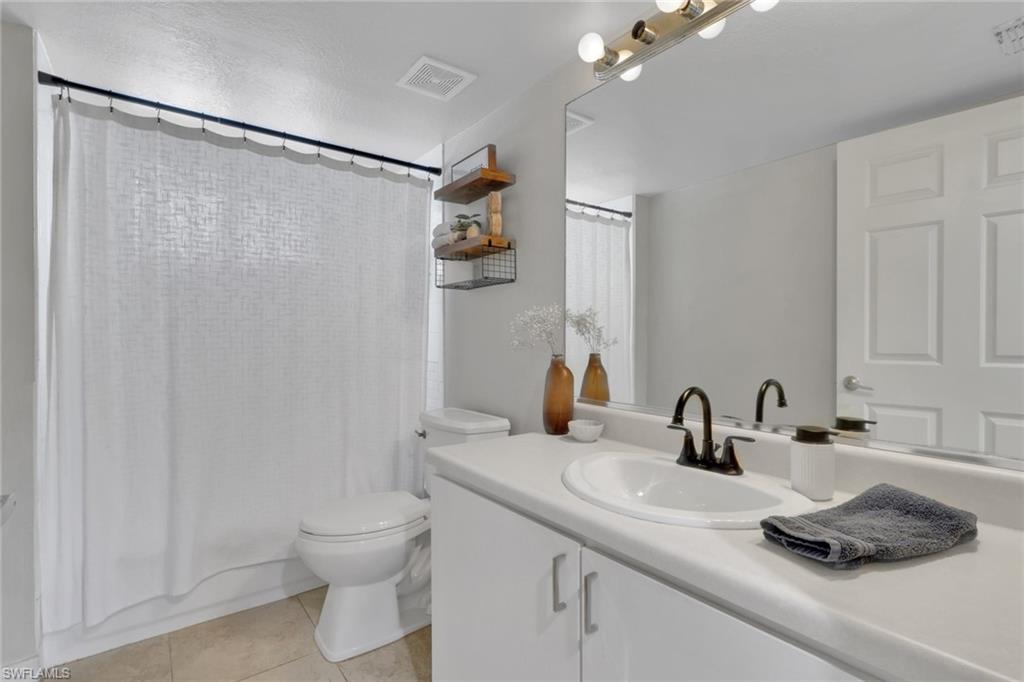 8304 Key Royal Cir 1723 Property Photo 15