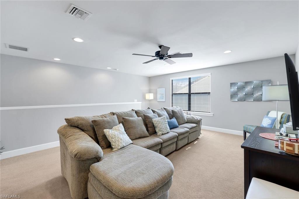 16345 Camden Lakes Cir Property Photo 17