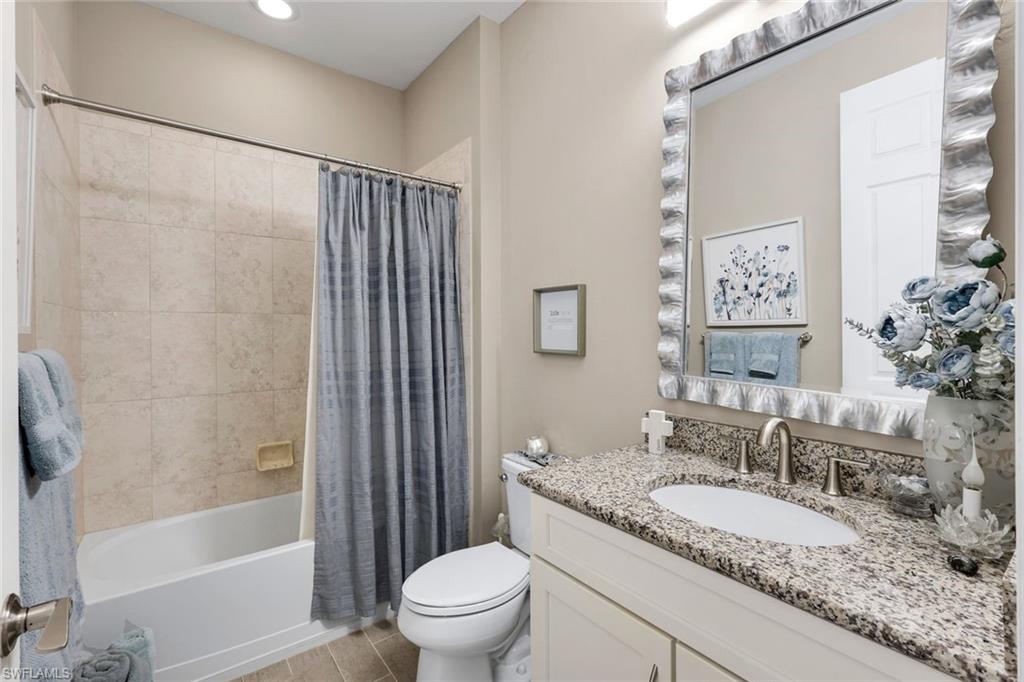 16345 Camden Lakes Cir Property Photo 27