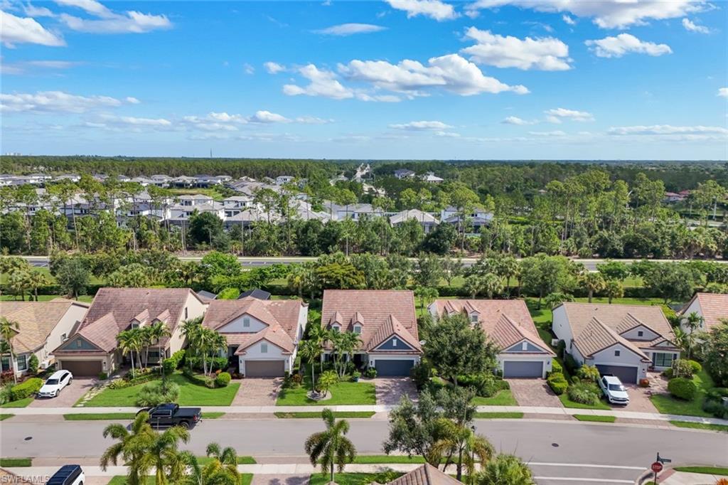 16345 Camden Lakes Cir Property Photo 42