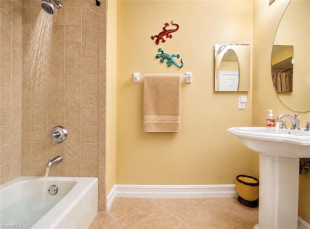 1277 Rialto Way 102 Property Photo 24