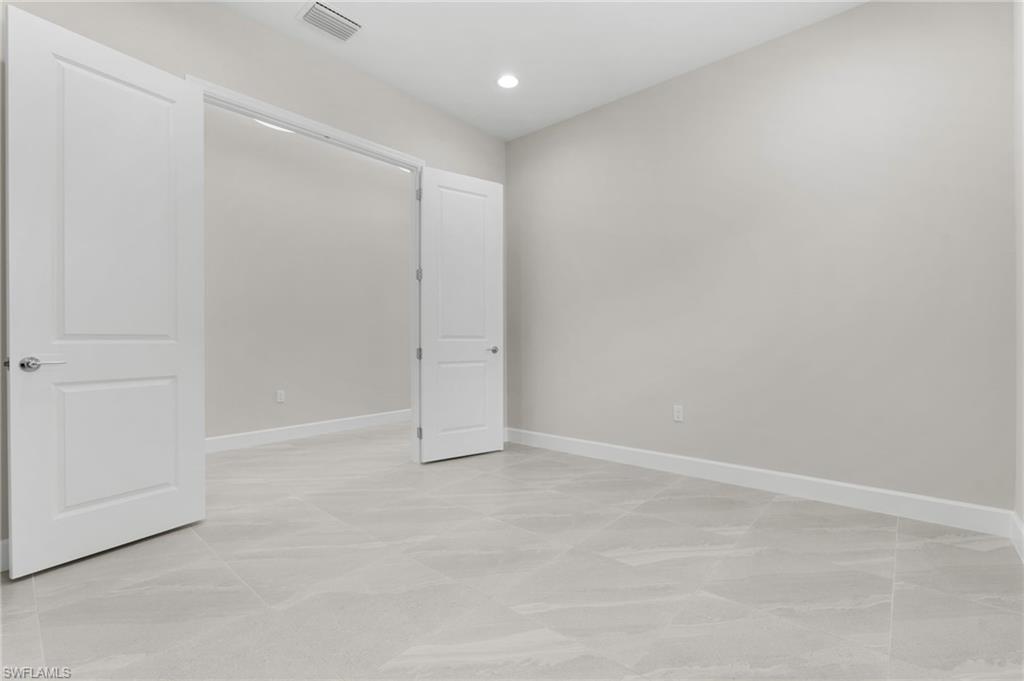 2436 Cambridge Way Property Photo 16