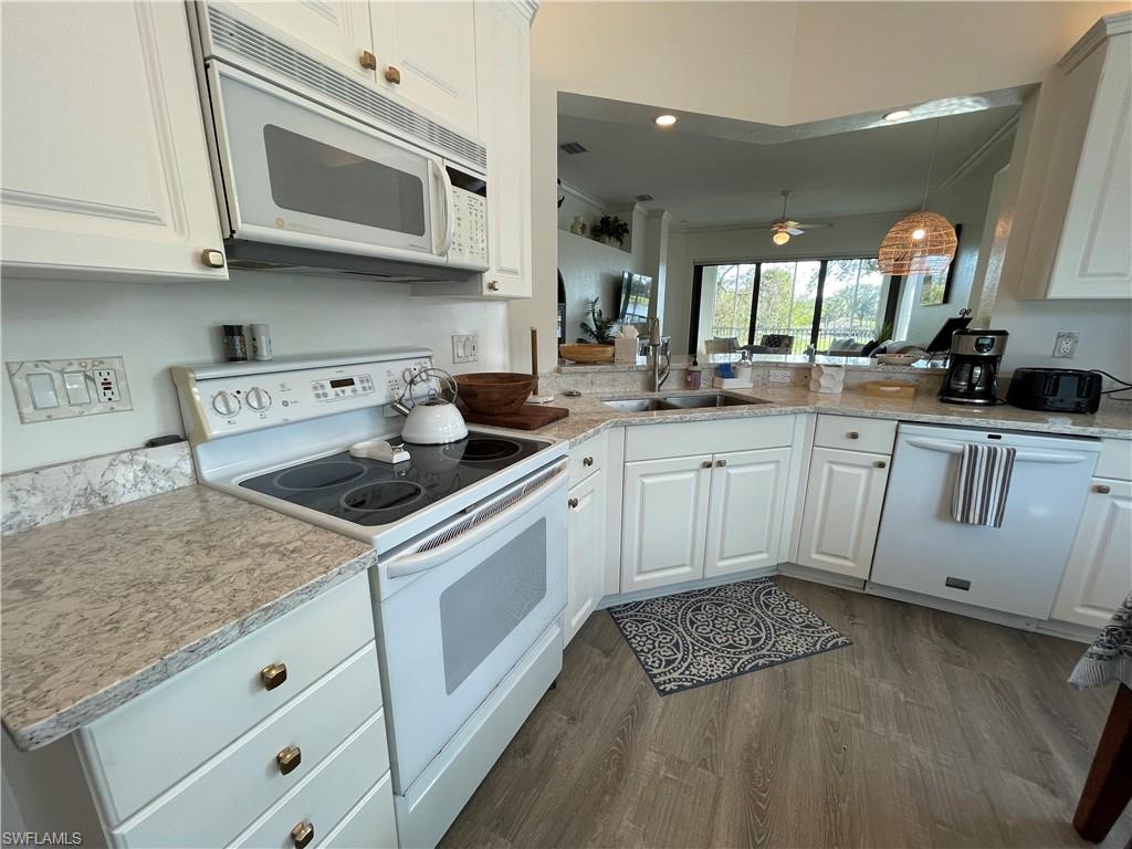 2377 Ravenna Blvd 202 Property Photo 6