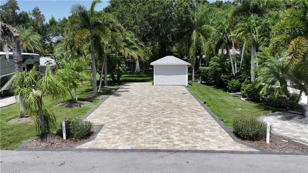 10067 Parkwood Dr Property Photo 1